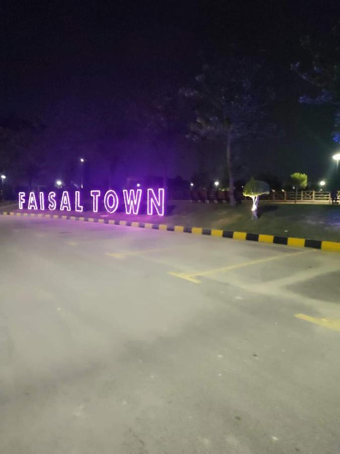 Lavish Residency Guest House Fasial Town 拉瓦尔品第 外观 照片