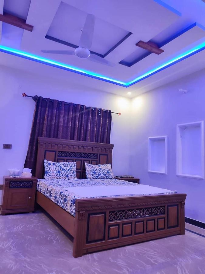 Lavish Residency Guest House Fasial Town 拉瓦尔品第 外观 照片