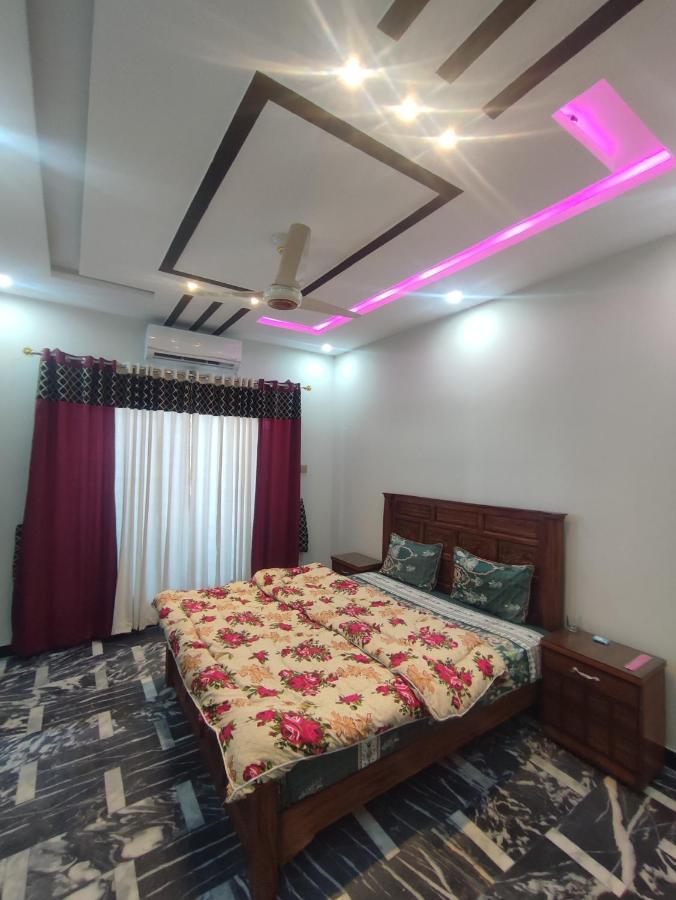 Lavish Residency Guest House Fasial Town 拉瓦尔品第 外观 照片
