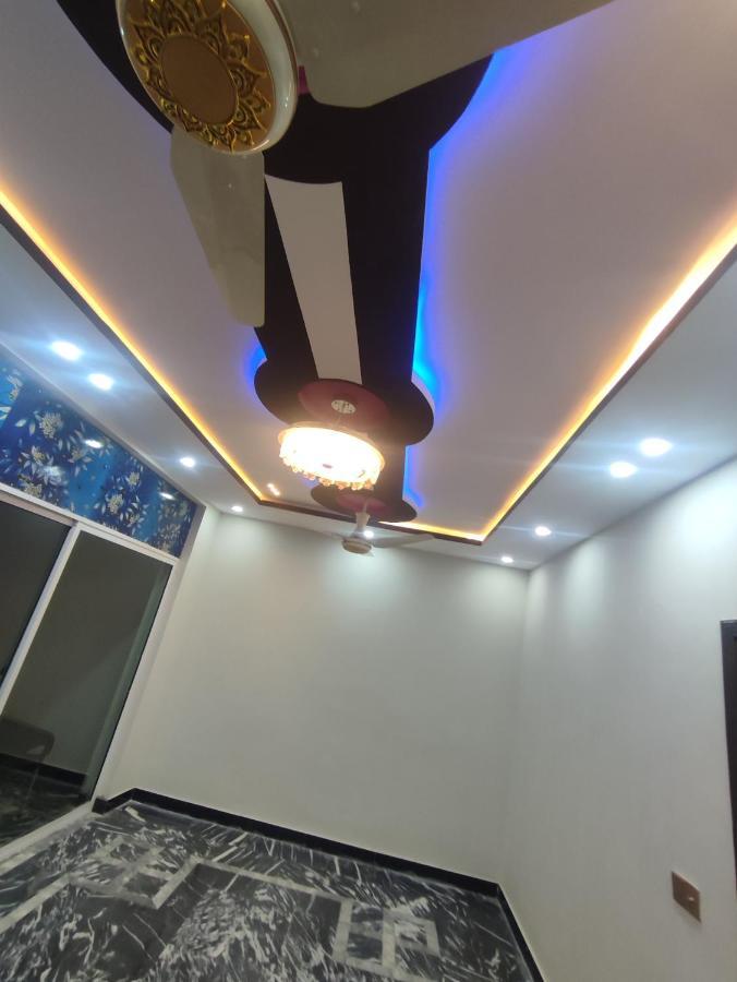 Lavish Residency Guest House Fasial Town 拉瓦尔品第 外观 照片